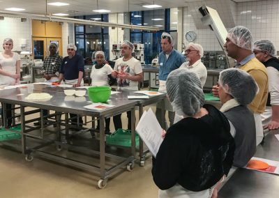 Tweede groep zij-instromers start met opleiding assistent in de bakkerij